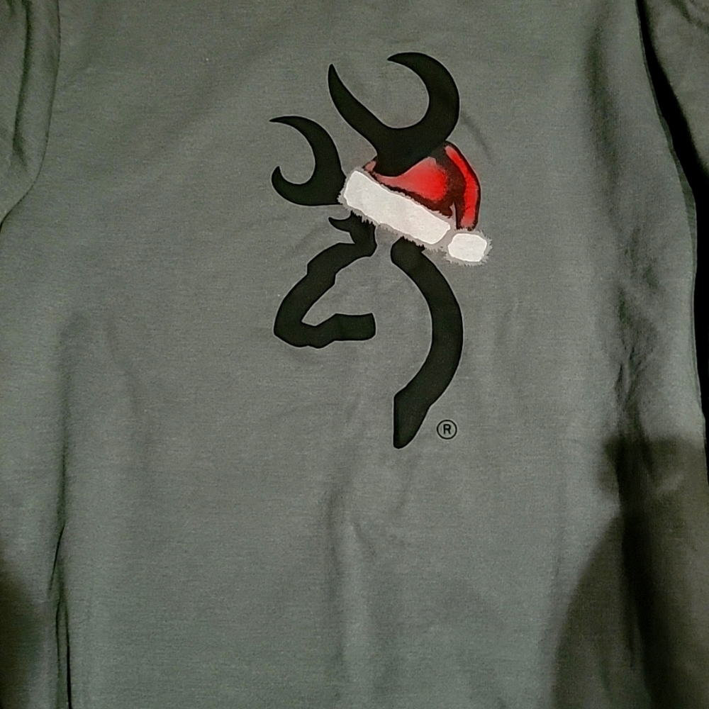 Browning Men's sweatshirt size Medium. Green with deep with Santa hat Christmas